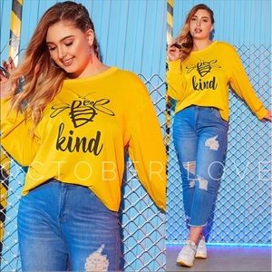 Plus size long sleeve graphic t-shirt Bee …